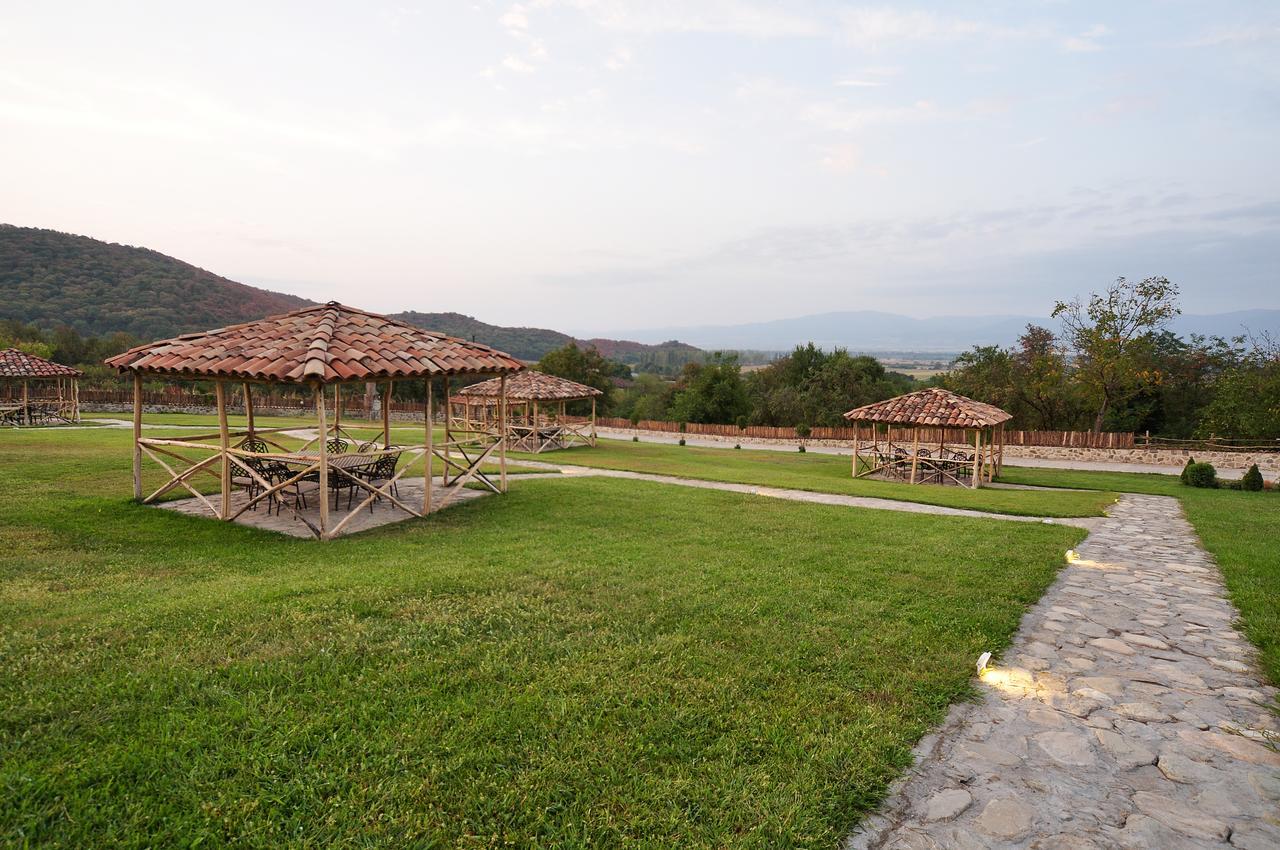 Babaneuris Marani Hotel Bagian luar foto