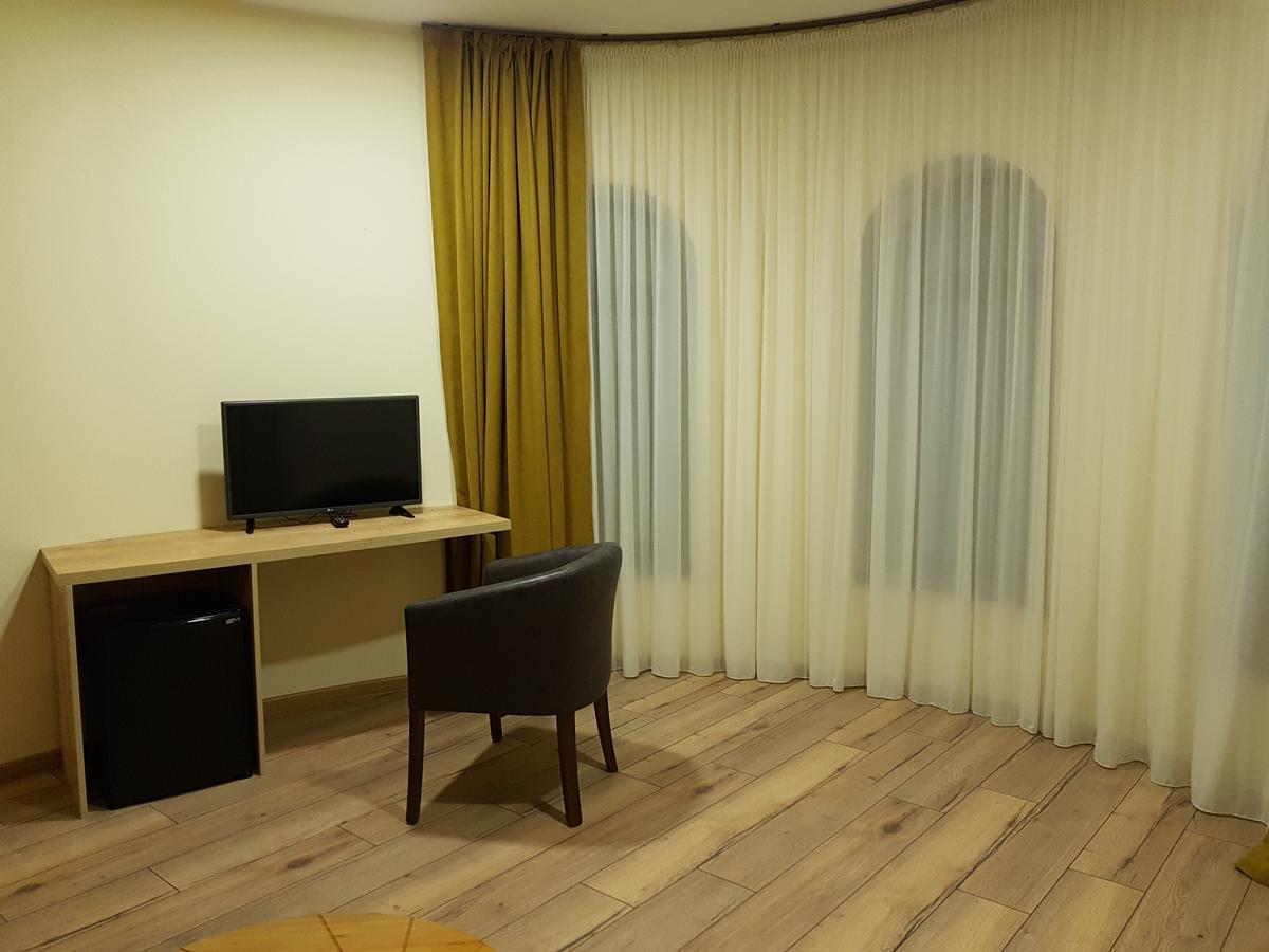 Babaneuris Marani Hotel Bagian luar foto